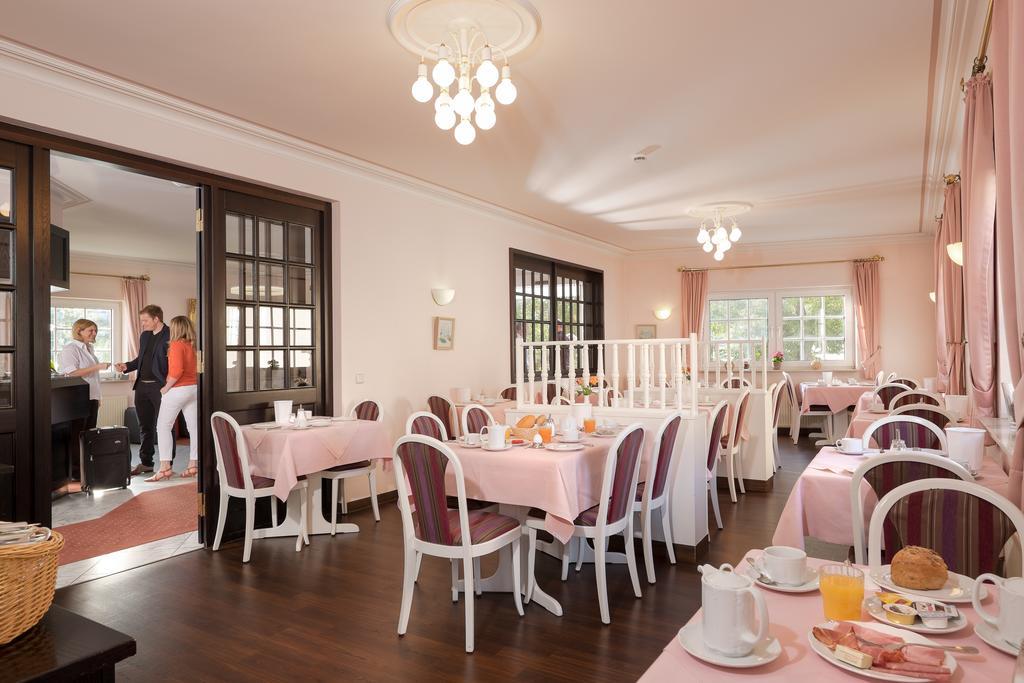 Hotel Heuboden อุมเคิร์ช ภายนอก รูปภาพ