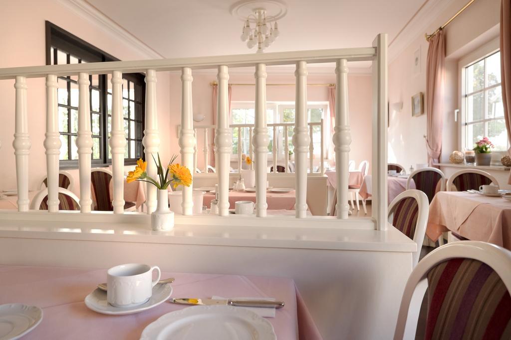 Hotel Heuboden อุมเคิร์ช ภายนอก รูปภาพ
